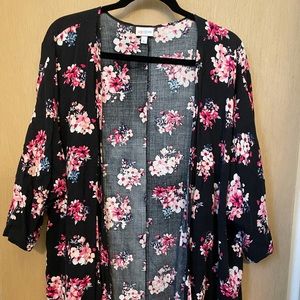 LuLaRoe Lindsay Kimono